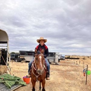 Meet your Posher, Amy